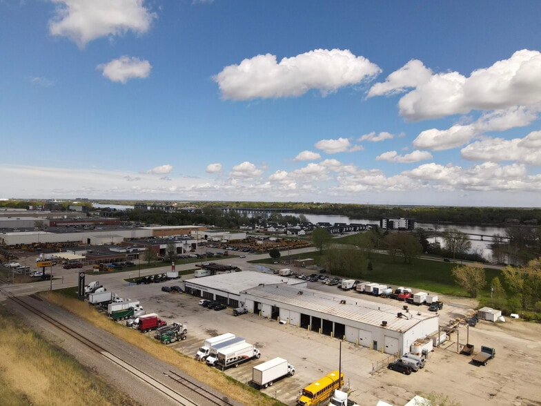 More Photos Of 600 Hansen Rd, Green Bay Service For Sale