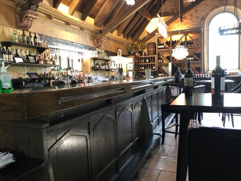 More Photos Of 1715 E Main St, Mohegan Lake Restaurant For Sale