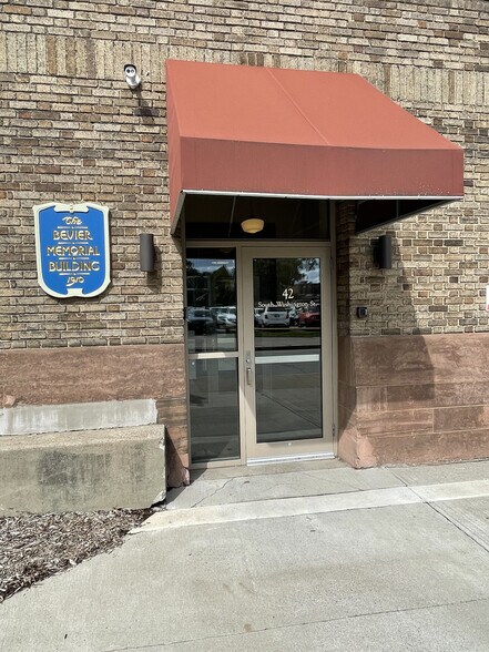 More Photos Of 42 S Washington St, Rochester Office Residential For Lease