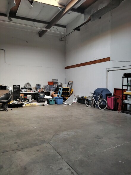 More Photos Of 1279 N Tustin Ave, Anaheim Light Distribution For Sale