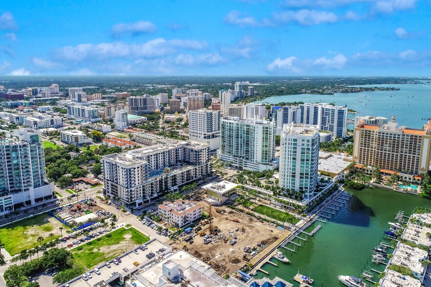 More Photos Of 601 Quay Commons, Sarasota Office For Sale