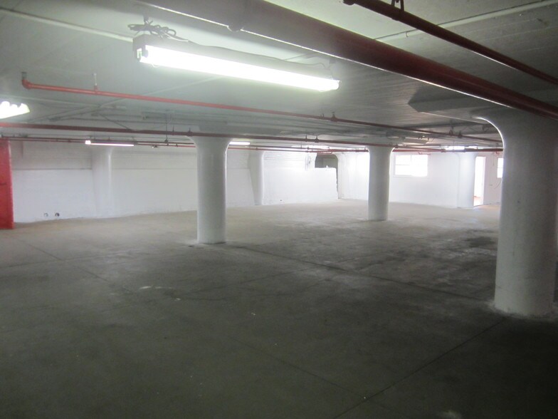 More Photos Of 330 Turner St, Attleboro Manufacturing For Lease
