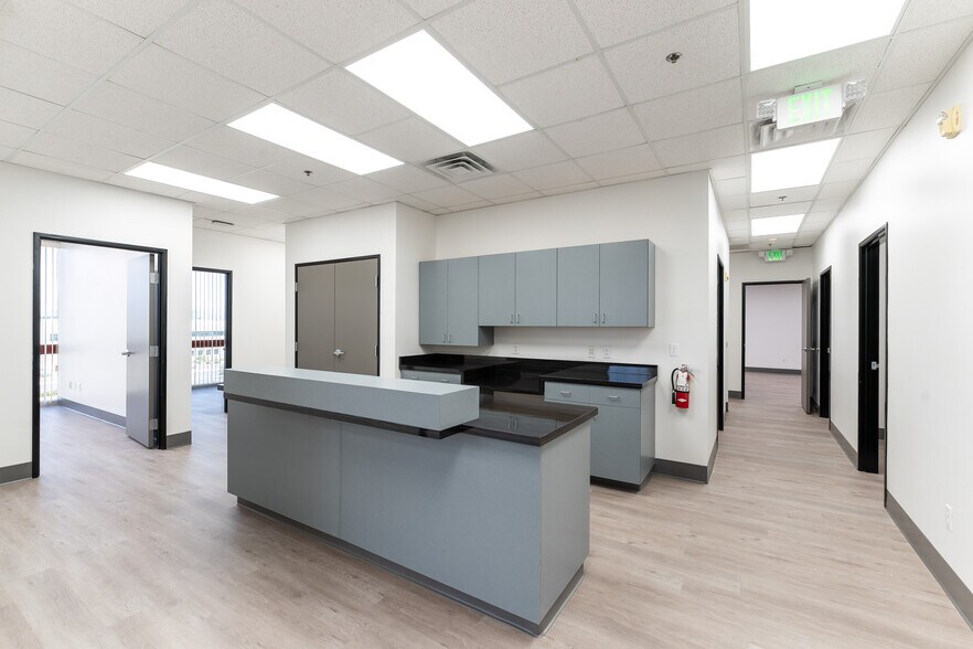More Photos Of 2650 N Tenaya Way, Las Vegas Medical For Lease