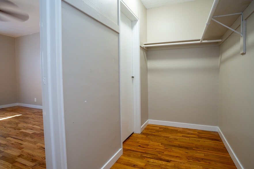 More Photos Of 1434 15th St, Santa Monica Apartments For Sale