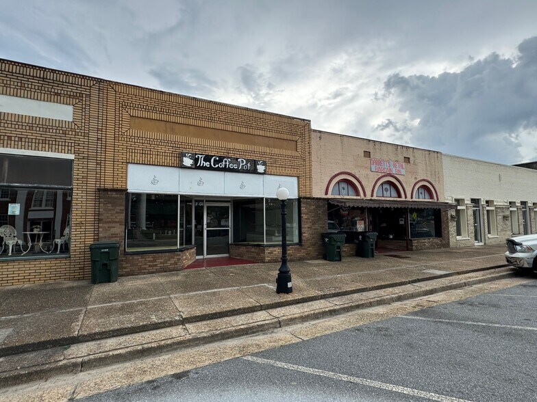 More Photos Of 4 Main st, Butler Storefront Retail Office For Sale