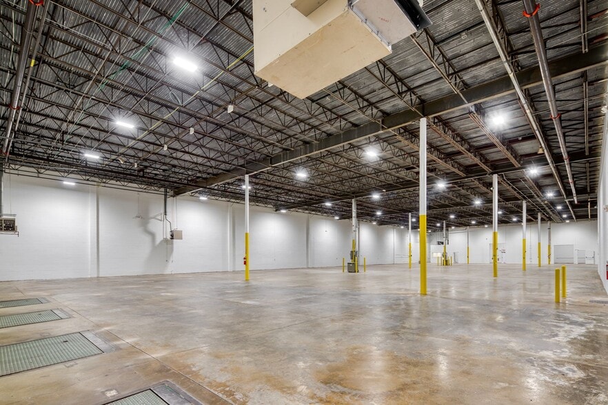 More Photos Of 3285 Saturn Ct, Peachtree Corners Warehouse For Lease