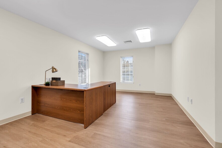 More Photos Of 1 Bethany Rd, Hazlet Office For Lease