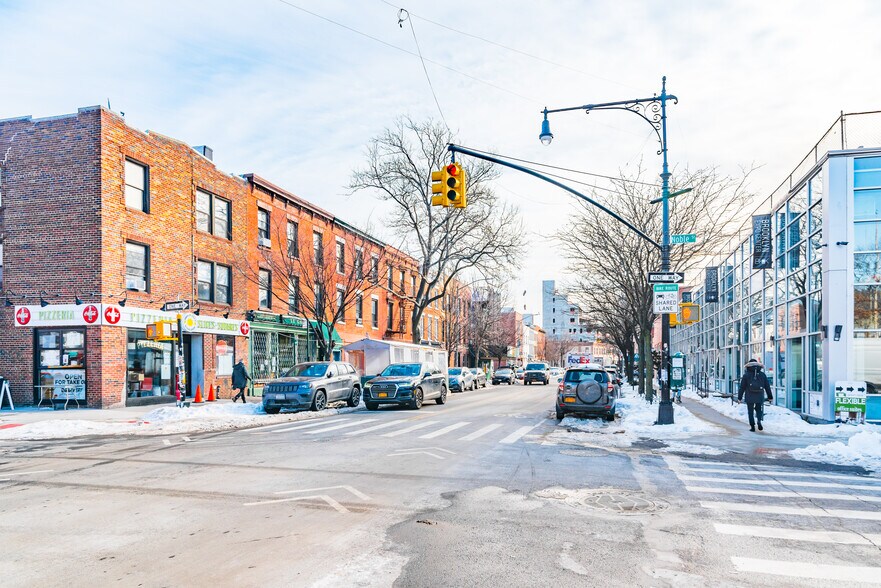 More Photos Of 47 Franklin St, Brooklyn Apartments For Sale