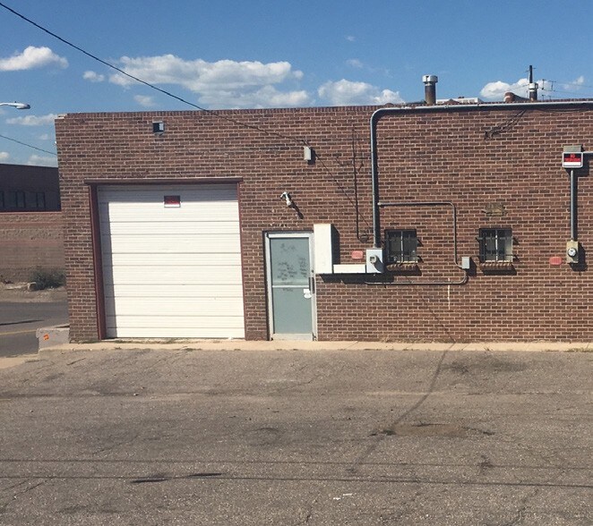 More Photos Of 1586-1596 S Acoma St, Denver Warehouse For Lease