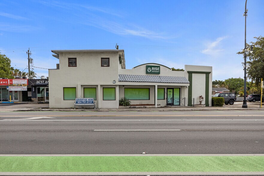 More Photos Of 308 N Federal Hwy, Hallandale Beach Storefront Retail Office For Sale