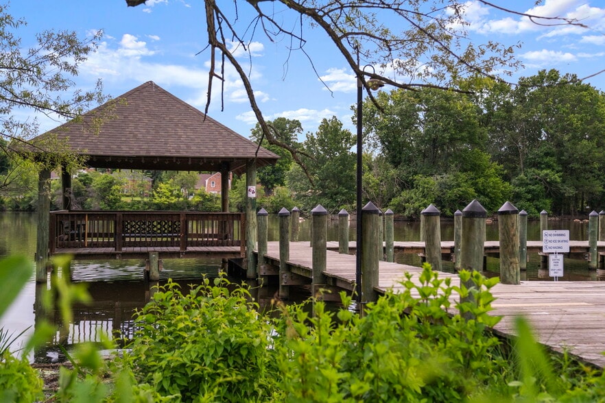 More Photos Of 9725 Lookout Pl, Gaithersburg Healthcare For Sale