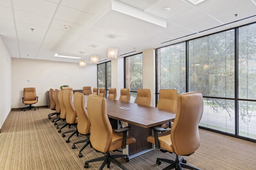 More Photos Of 16051 Addison Rd, Addison Office For Lease