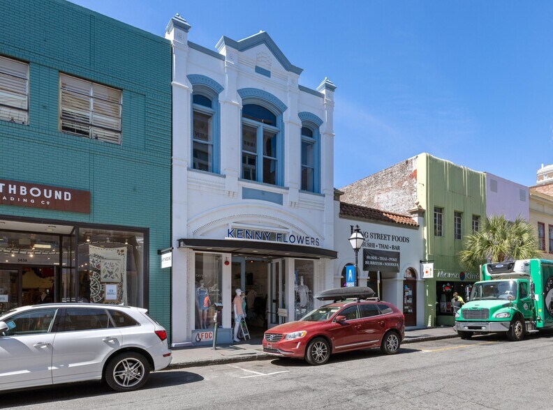 More Photos Of 345 King St, Charleston Storefront Retail Office For Sale