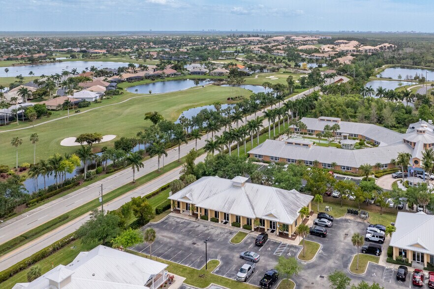 More Photos Of 9705 Commerce Center Ct, Fort Myers Medical For Sale