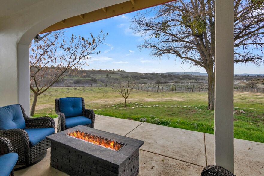 More Photos Of 4295 Union Rd, Paso Robles Winery Vineyard For Sale