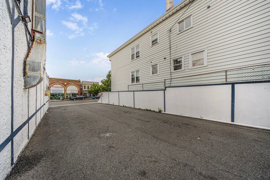 More Photos Of 152 Kearny Ave, Kearny Restaurant For Sale