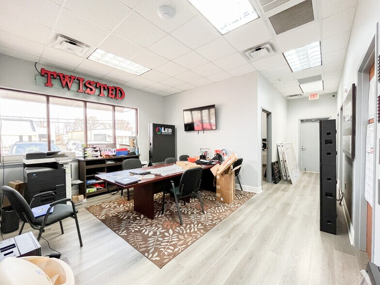 More Photos Of 11710 Cloverland Ave, Baton Rouge Warehouse For Lease