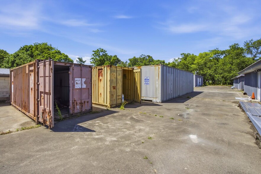 More Photos Of 50 Clara St, Landisville Warehouse For Sale