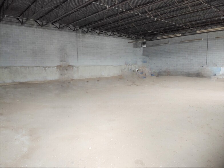 More Photos Of 1510 John Fitch Blvd, South Windsor Refrigeration Cold Storage For Lease