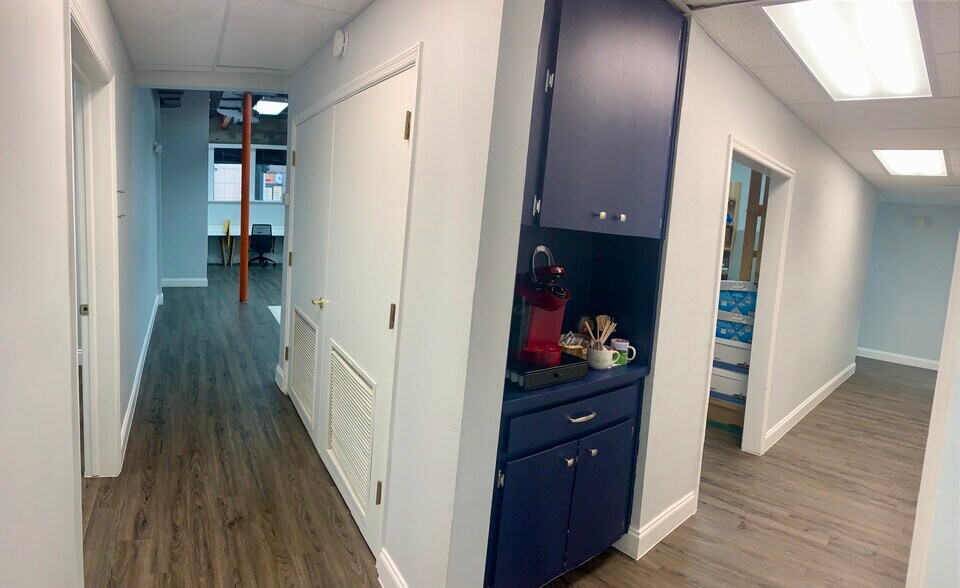 More Photos Of 609 E Jackson St, Tampa Office For Lease