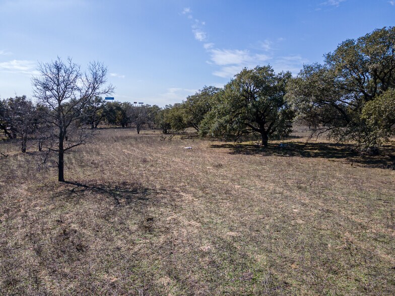 More Photos Of 0 I-35, Devine Land For Sale