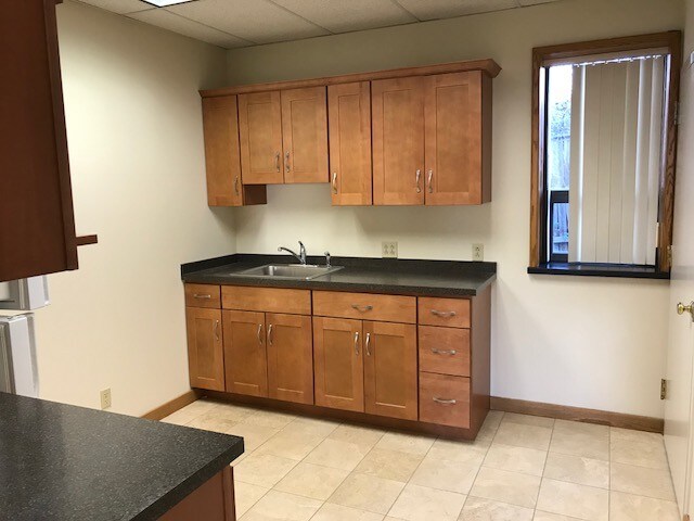 More Photos Of 18 Reynolds St, Norwalk Office For Lease