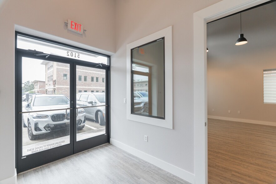 More Photos Of 350 Nursery Rd, Spring Medical For Lease