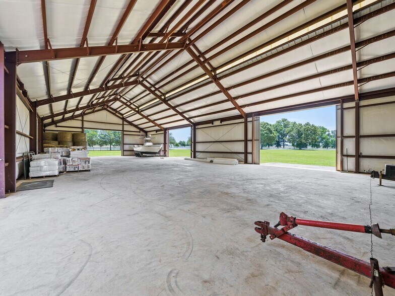 More Photos Of 5676 State Highway 2 W, Defuniak Springs Horse Stables For Sale