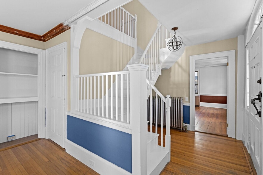 More Photos Of 80 Lafayette Rd, Hampton Falls Freestanding For Sale