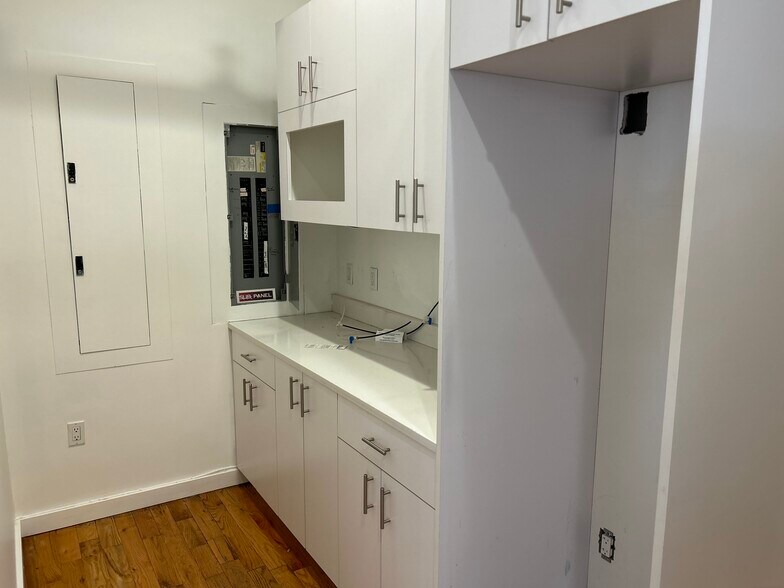 More Photos Of 500 Driggs Ave, Brooklyn Apartments For Lease