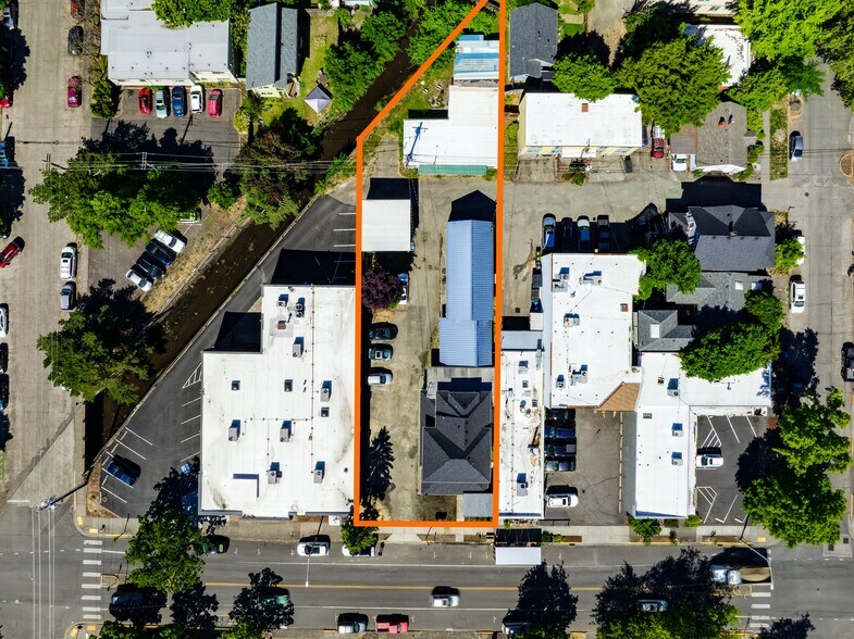 More Photos Of , Eugene Multifamily For Sale