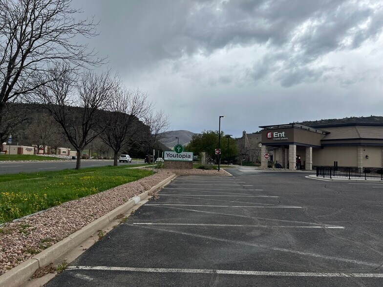 More Photos Of 12634 Indore Pl, Littleton Restaurant For Sale