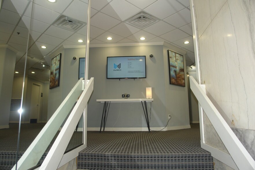 More Photos Of 127 E Michigan St, Indianapolis Loft Creative Space For Lease