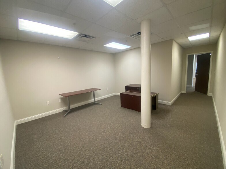 More Photos Of 229 Milam St, Shreveport Loft Creative Space For Lease