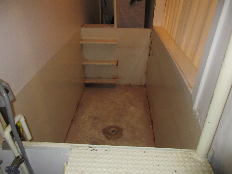 More Photos Of 2639 Morris St, Atlanta Religious Facility For Sale