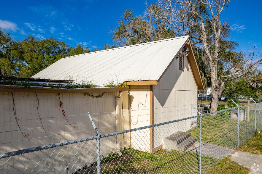 More Photos Of 4339 Land O Lakes Blvd, Land O' Lakes Freestanding For Sale