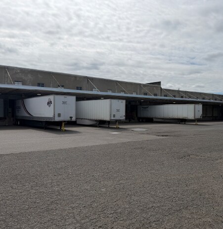 More Photos Of 9710 NE Glass Plant Rd, Portland Manufacturing For Lease