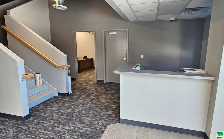 More Photos Of 2301 Boulevard of Champions, Sioux City Industrial For Lease