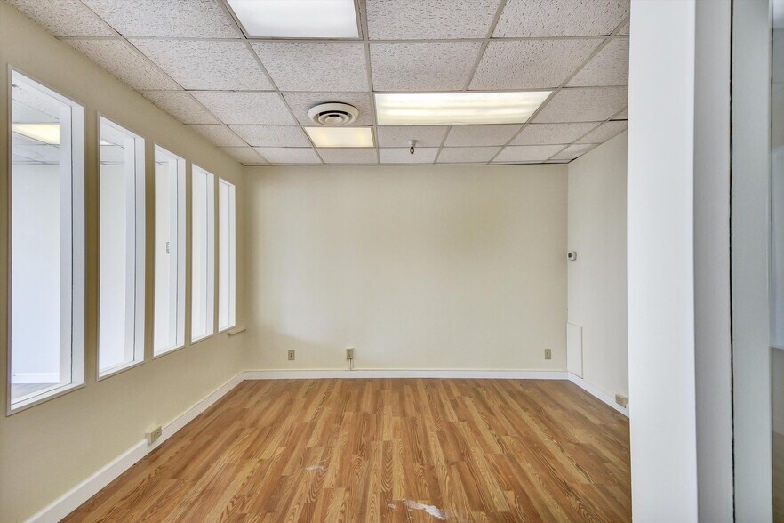 More Photos Of 263-265 Golden Gate Ave, San Francisco Storefront Retail Office For Lease