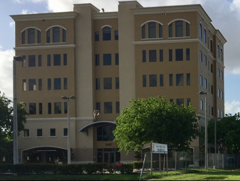 2387 W 68th St, Hialeah, FL 33016 Medical Office For Lease