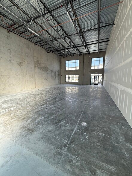 More Photos Of 2609 Reagan Pk Ln, Bluffdale Warehouse For Lease
