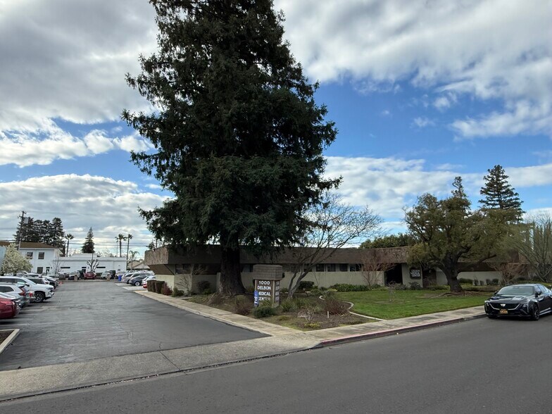 More Photos Of 1000 Delbon Ave, Turlock Medical For Lease