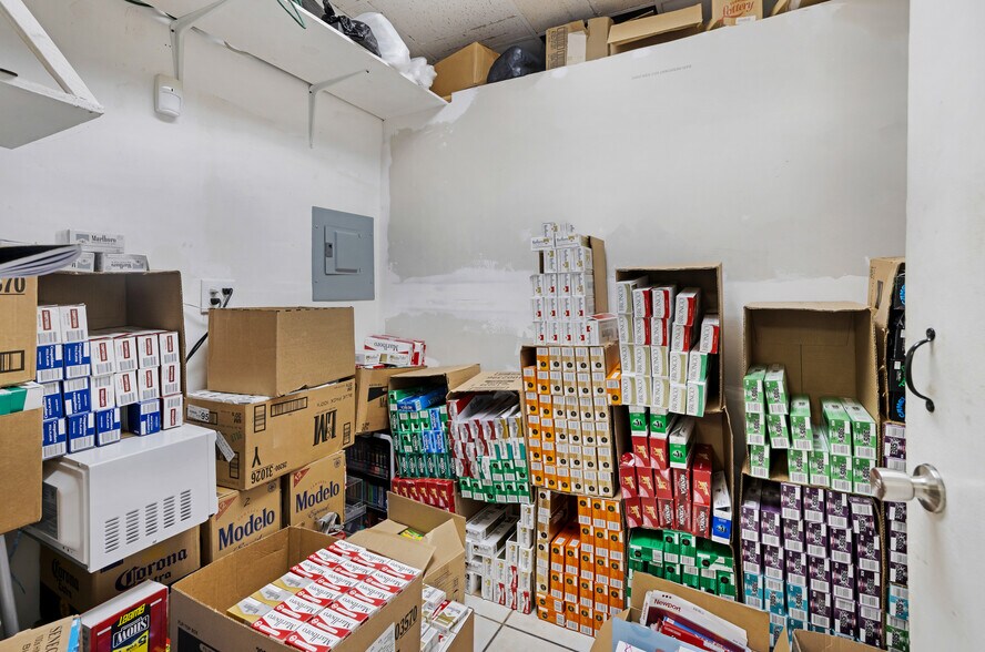 More Photos Of 3160 NW 7th st, Miami General Retail For Sale