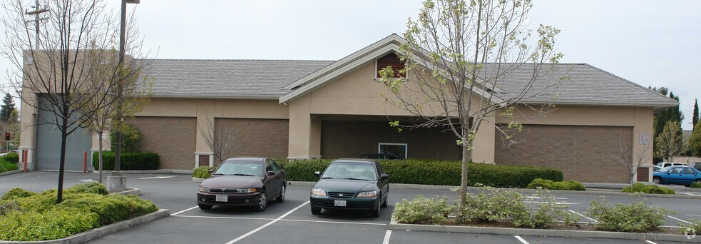 More Photos Of 164 W Jackson St, Hayward Drugstore For Lease