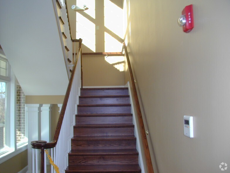 More Photos Of 222 Carter Dr, Middletown Medical For Sale