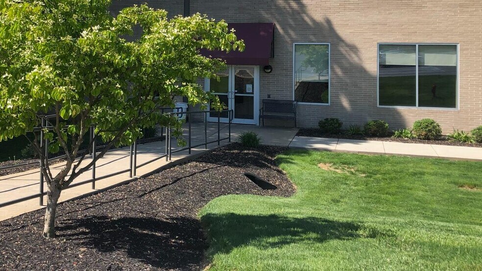 More Photos Of 1004 New Holland Ave, Lancaster Unknown For Lease