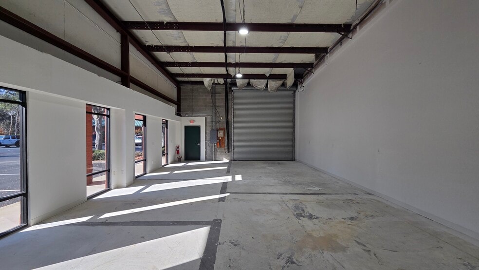 More Photos Of 1440 N Nova Rd, Daytona Beach Unknown For Lease