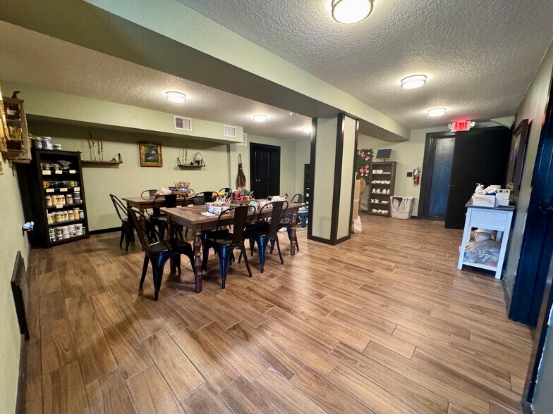 More Photos Of 308 S Ponce de Leon Blvd, Saint Augustine Freestanding For Sale