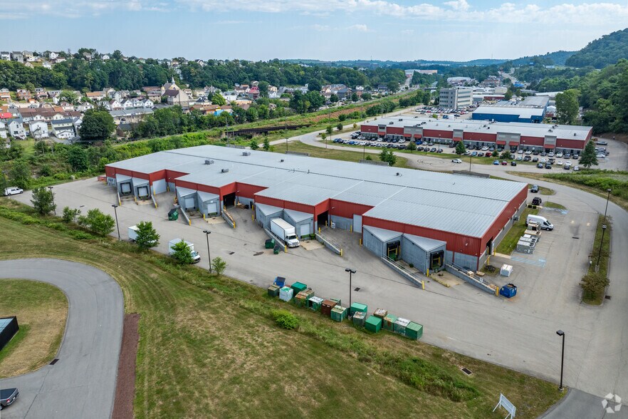 More Photos Of 102 Four Coins Drive Ext, Canonsburg Flex For Lease