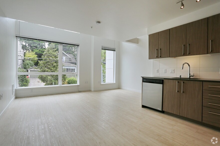 More Photos Of 3636 Stone Way N, Seattle Apartments For Lease